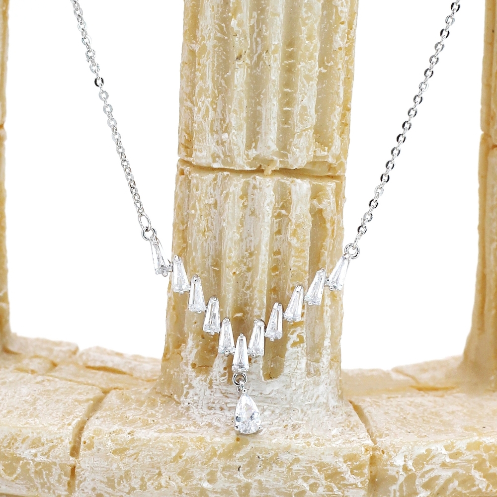 Sterling Silver delicate pendant crystal silver necklace